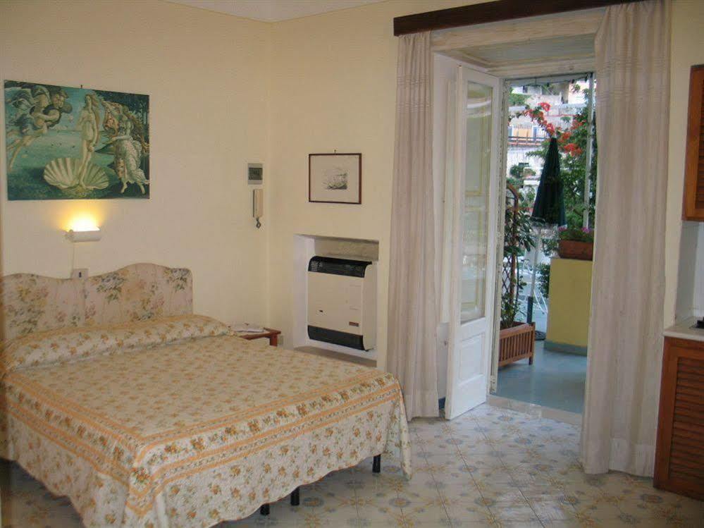 B&B Venus Inn โปซิตาโน ภายนอก รูปภาพ